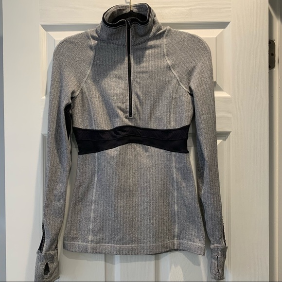 Lululemon Full Tilt 1/2 Zip Pullover- 4 - Picture 4 of 6